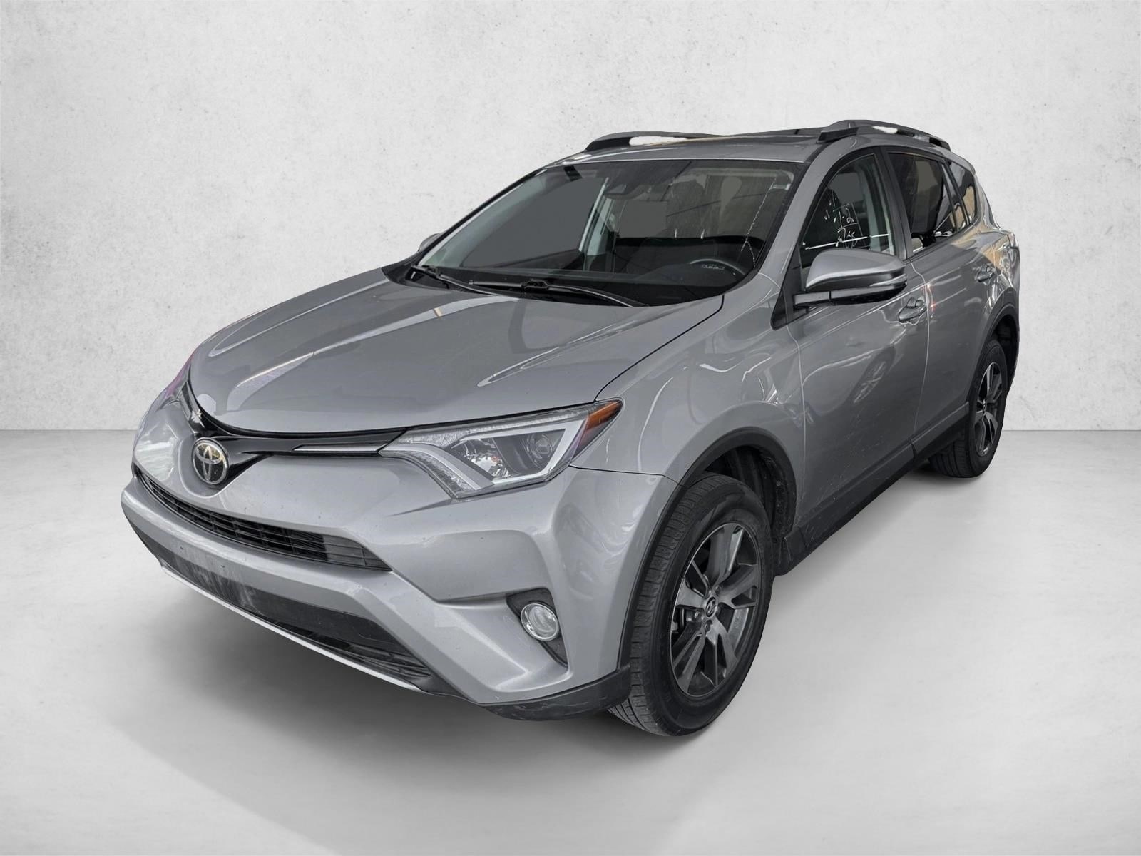 2018 Toyota RAV4 XLE's photo
