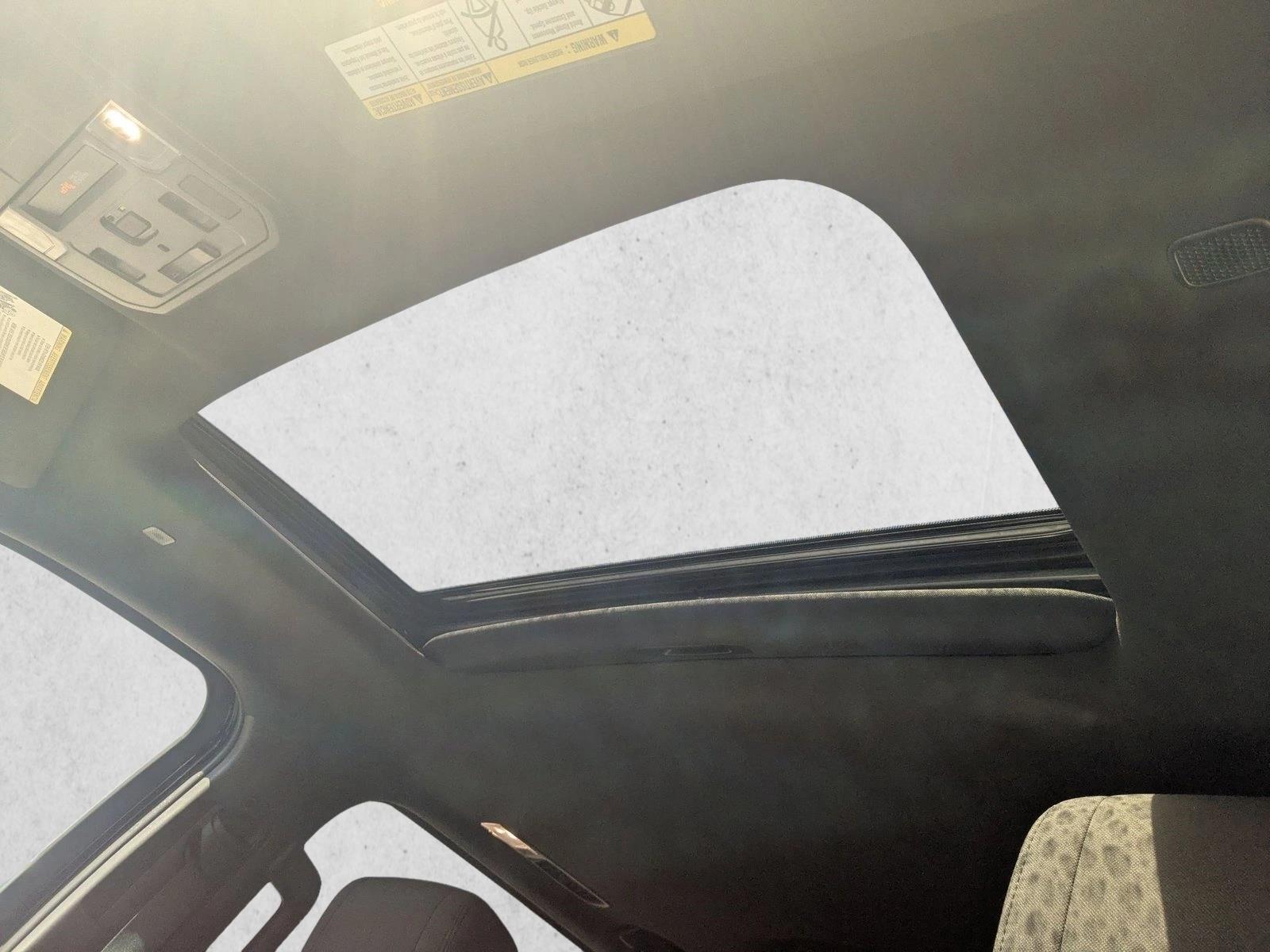 2025 Toyota Sequoia SR5 - Photo 17