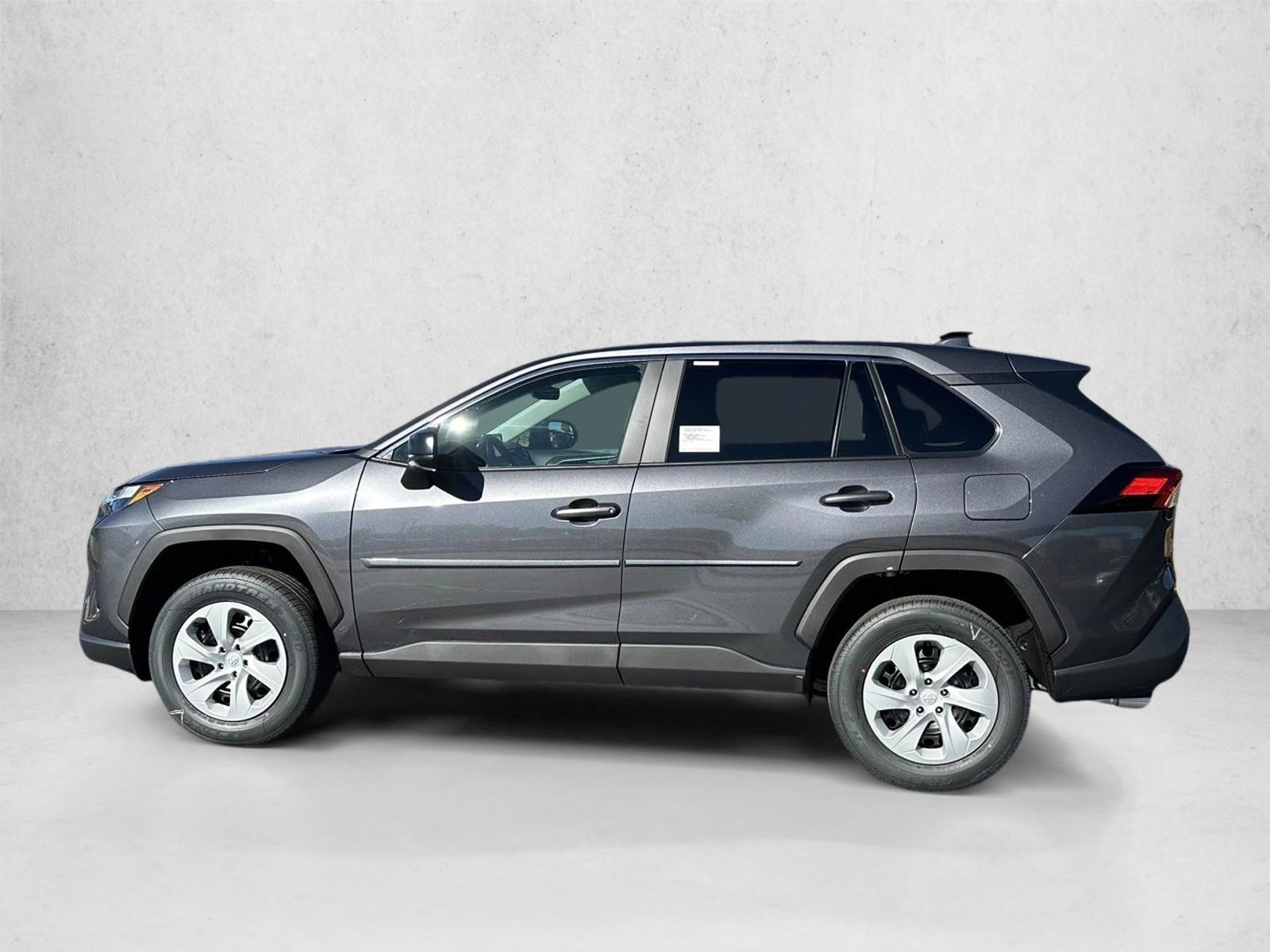 2025 Toyota RAV4 LE photo 4