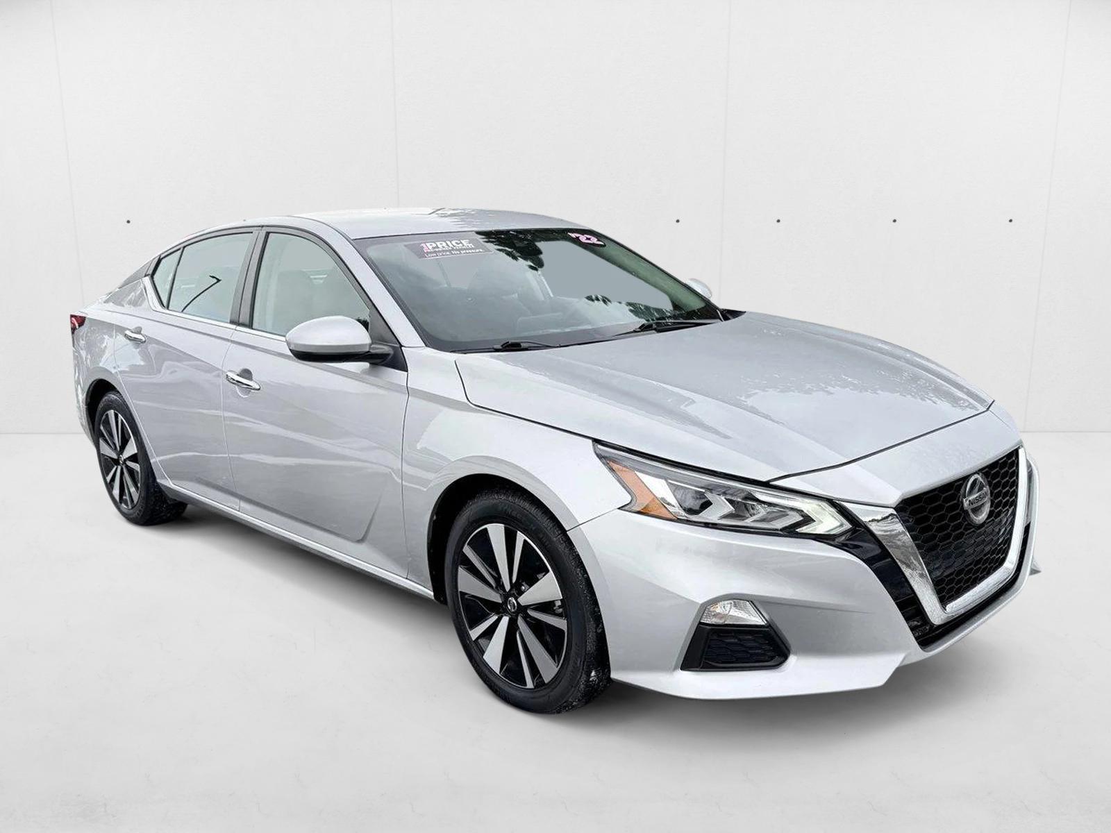 2022 Nissan Altima 2.5 SV photo 3