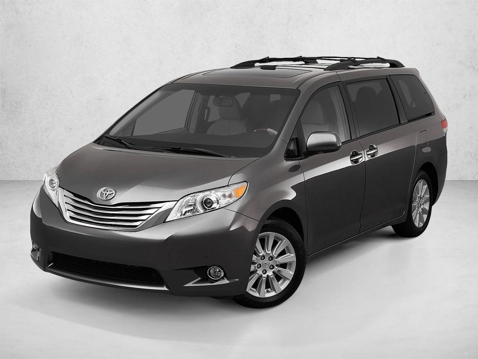 2012 Toyota Sienna XLE's photo