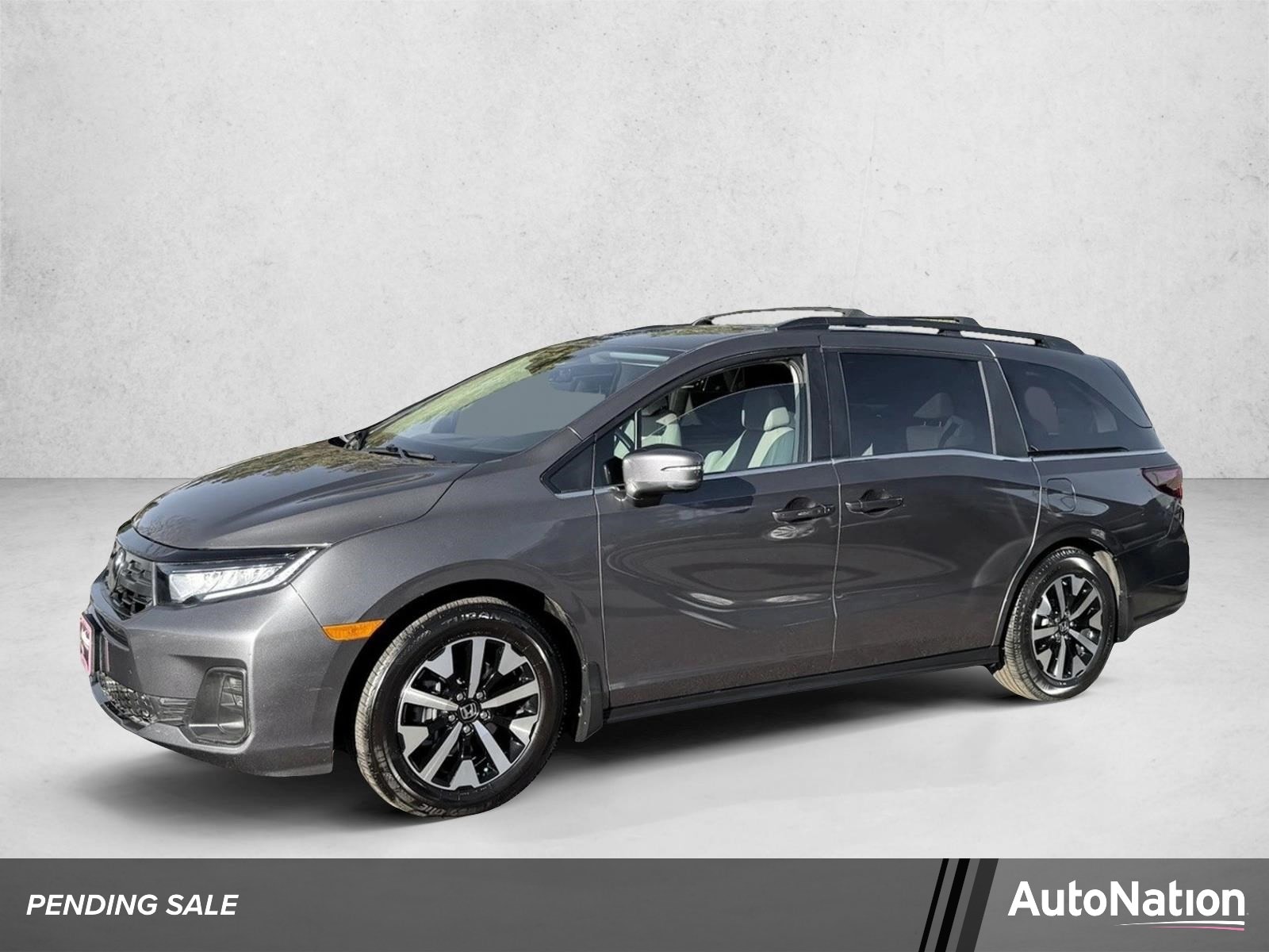 2025 Honda Odyssey EX-L's photo