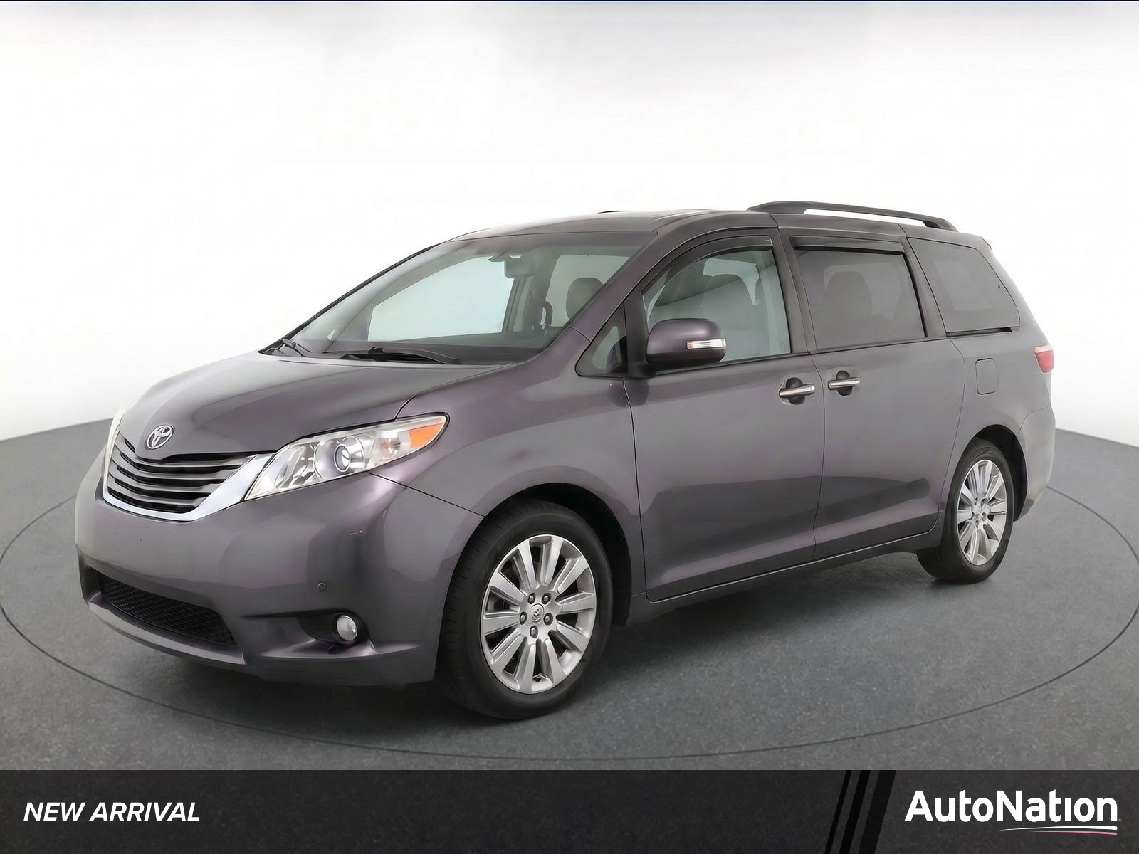 2015 Toyota Sienna Limited Premium V6 AWD 7-Passenger's photo