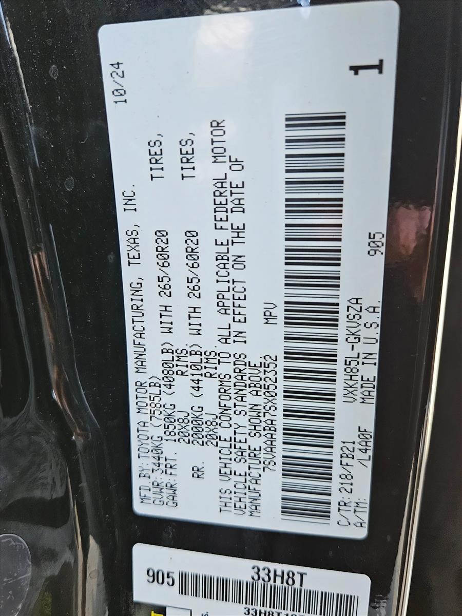 2025 Toyota Sequoia SR5 - Photo 25