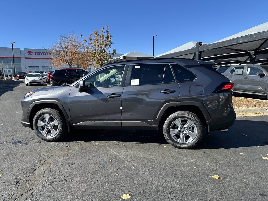 Used 2025 Toyota RAV4 Hybrid XLE SUV