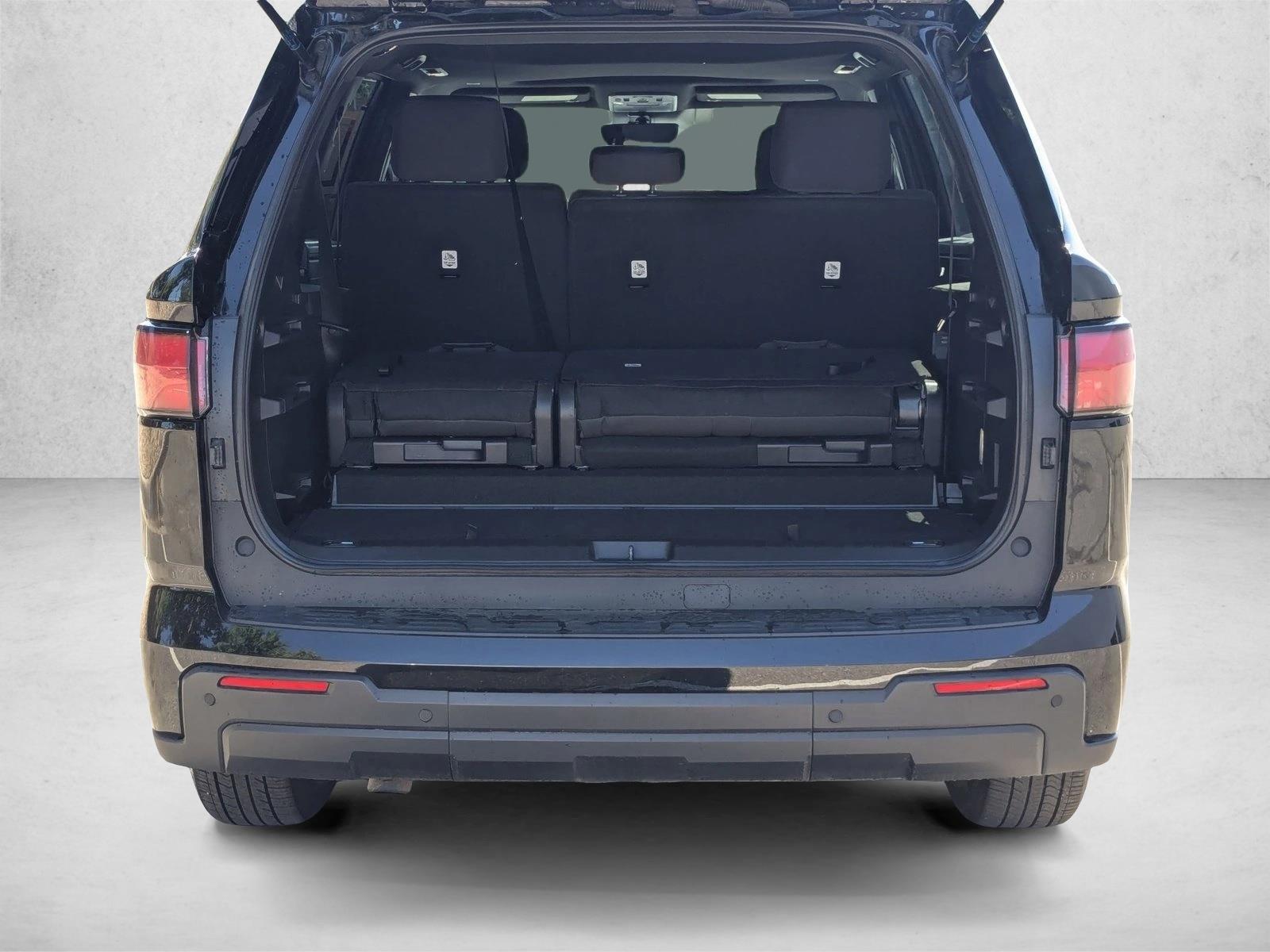 2025 Toyota Sequoia SR5 - Photo 6