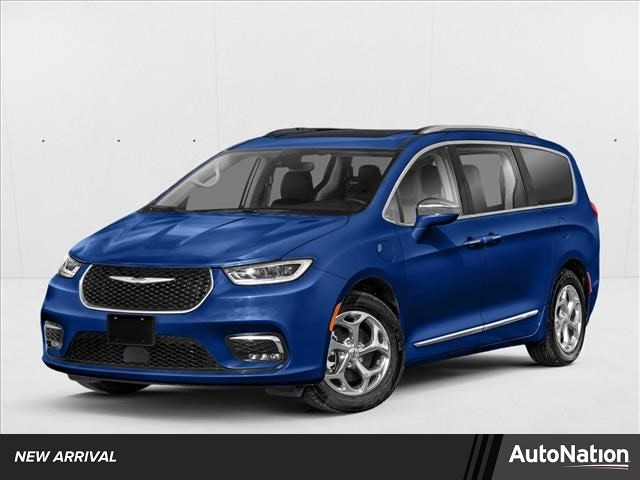 2023 Chrysler Pacifica Hybrid Limited Hybrid's photo