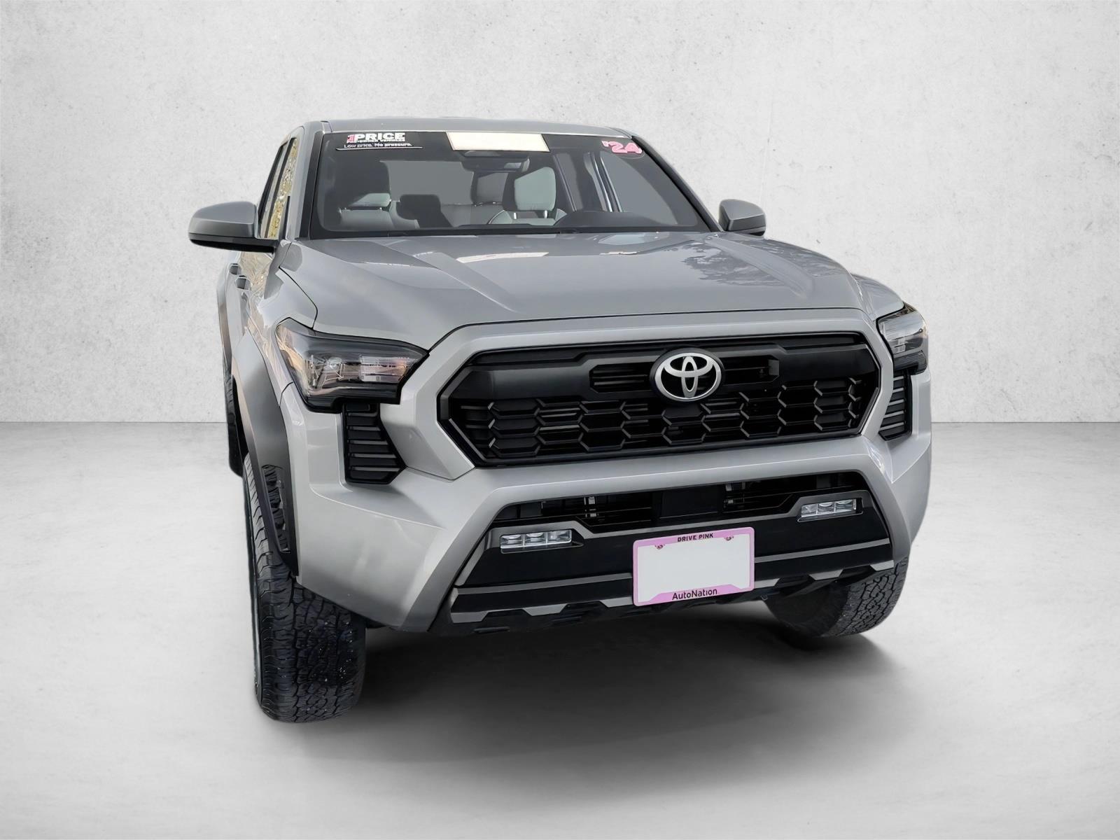 2024 Toyota Tacoma TRD photo 3