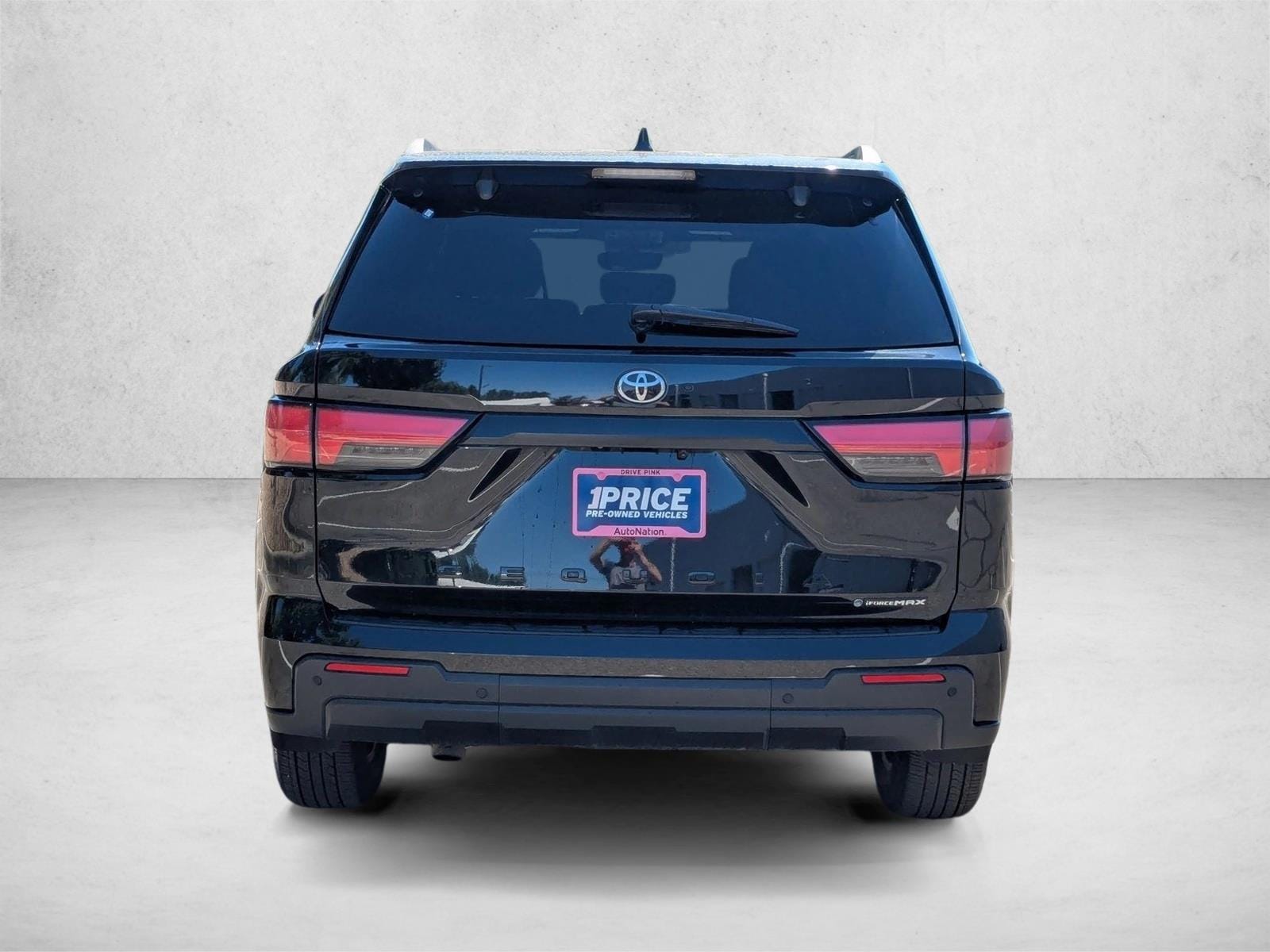 2025 Toyota Sequoia SR5 - Photo 7