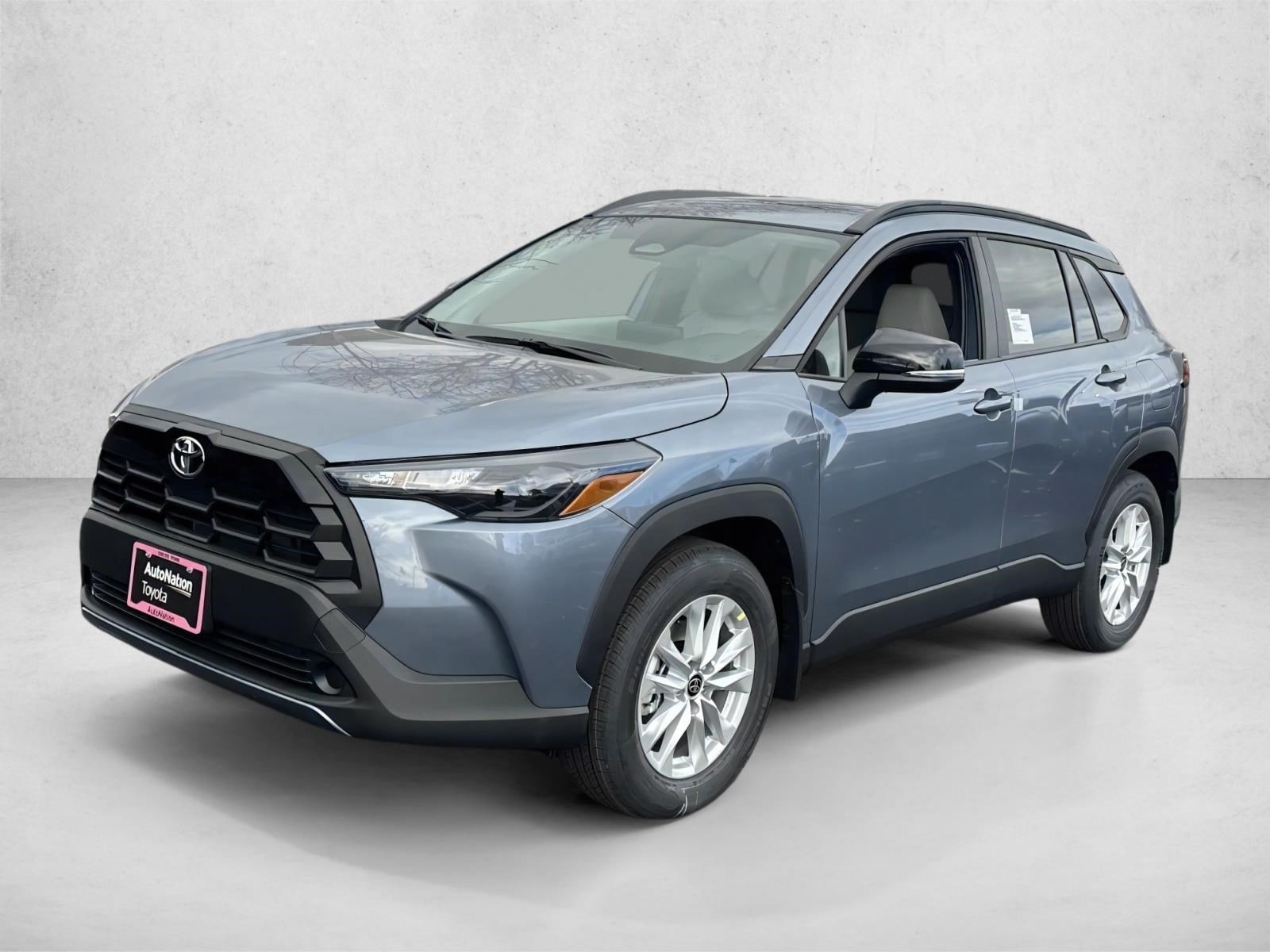 2026 Toyota Corolla Cross LE's photo