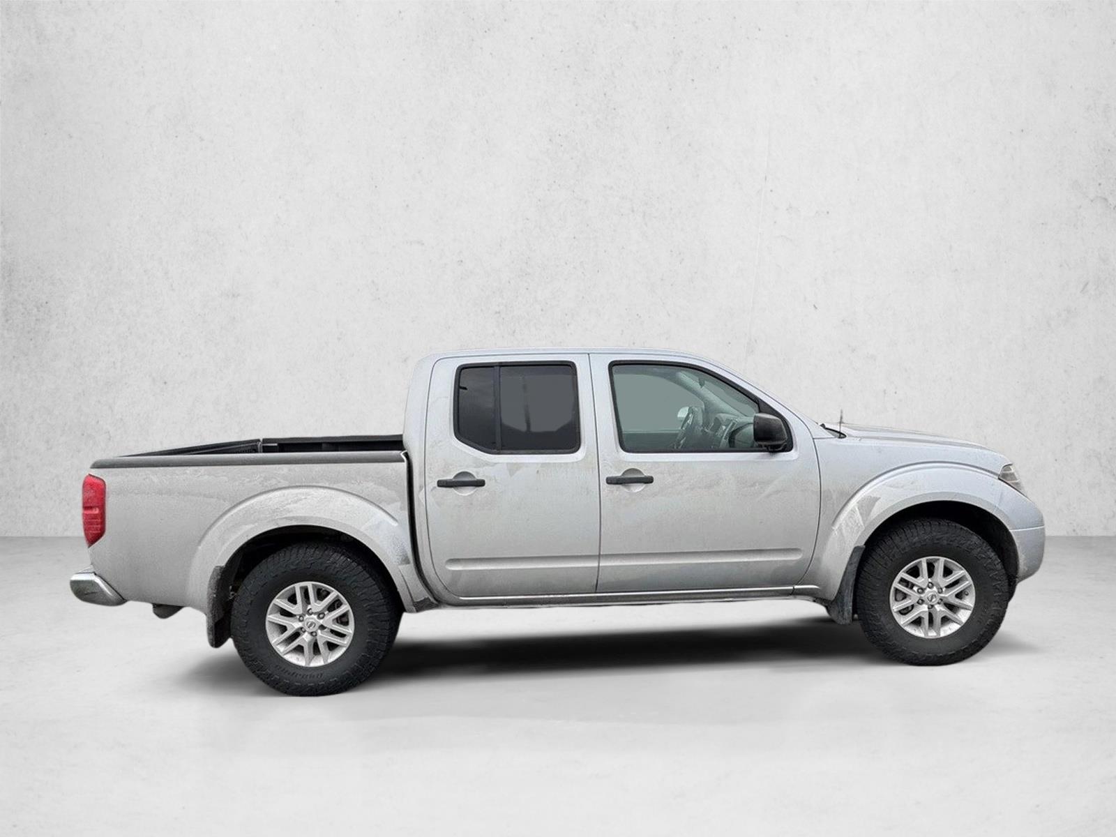 2018 Nissan Frontier SV photo 4