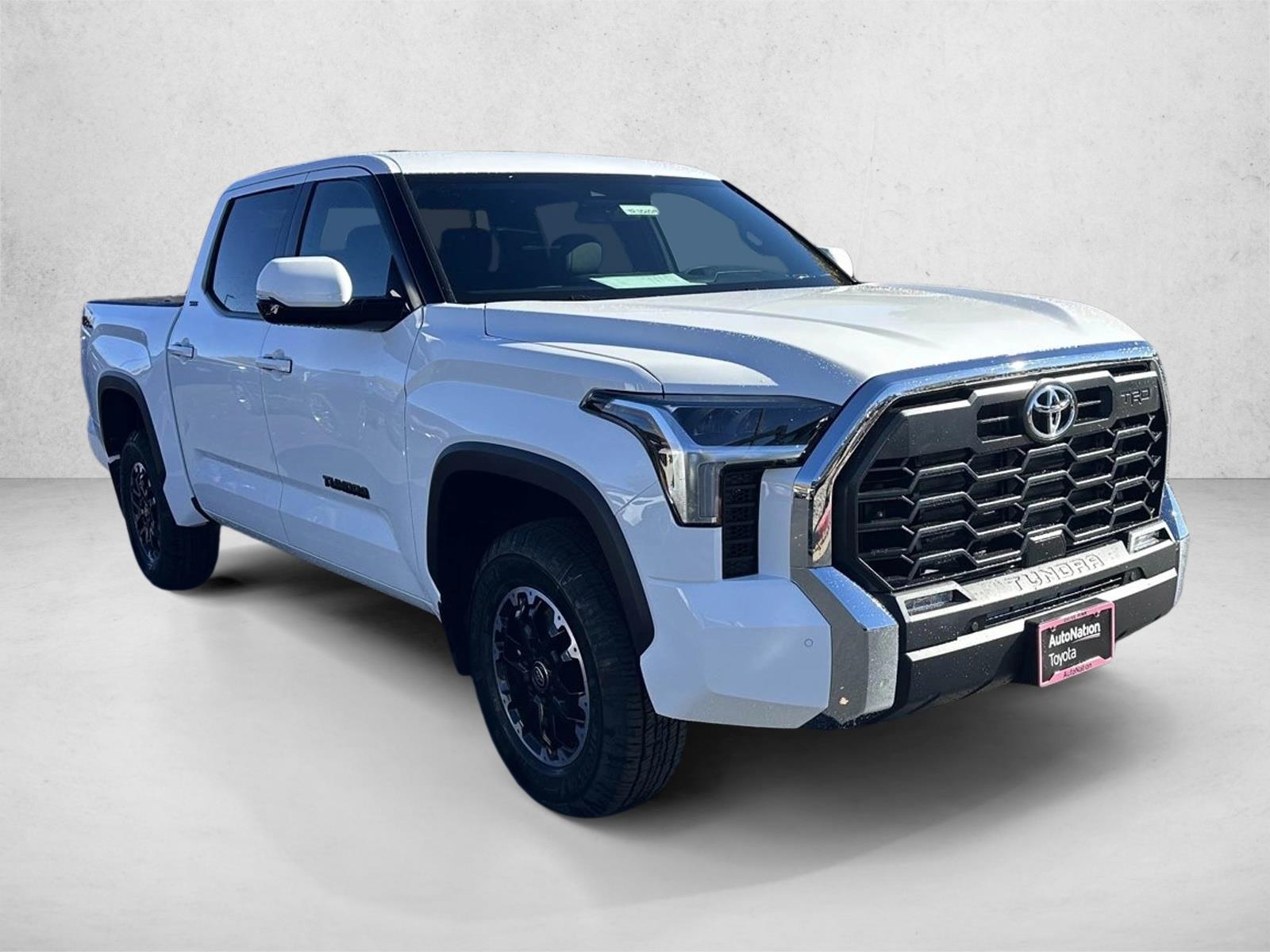 2026 Toyota Tundra SR5 CrewMax photo 3