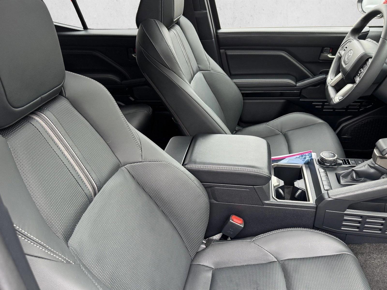 2025 Toyota 4Runner Limited - Photo 21