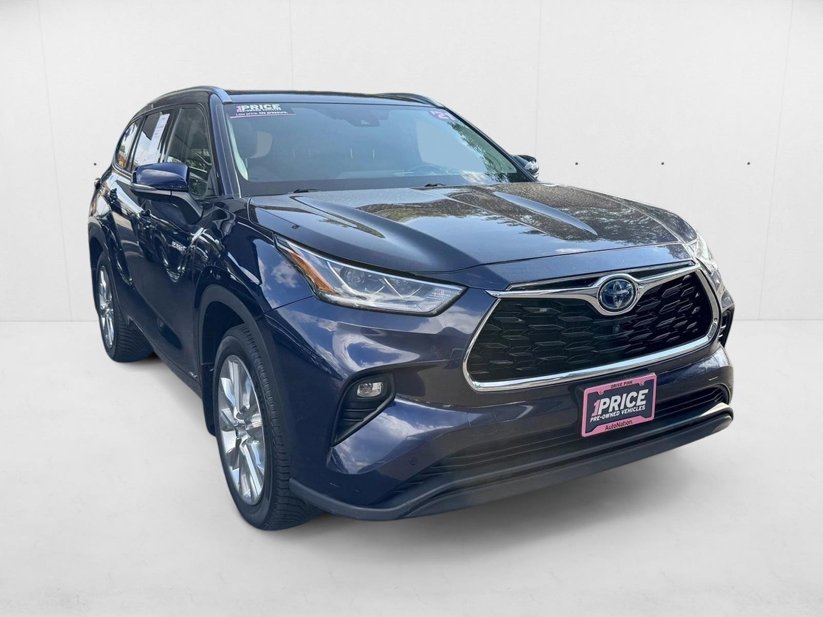 2021 Toyota Highlander Hybrid Limited photo 3