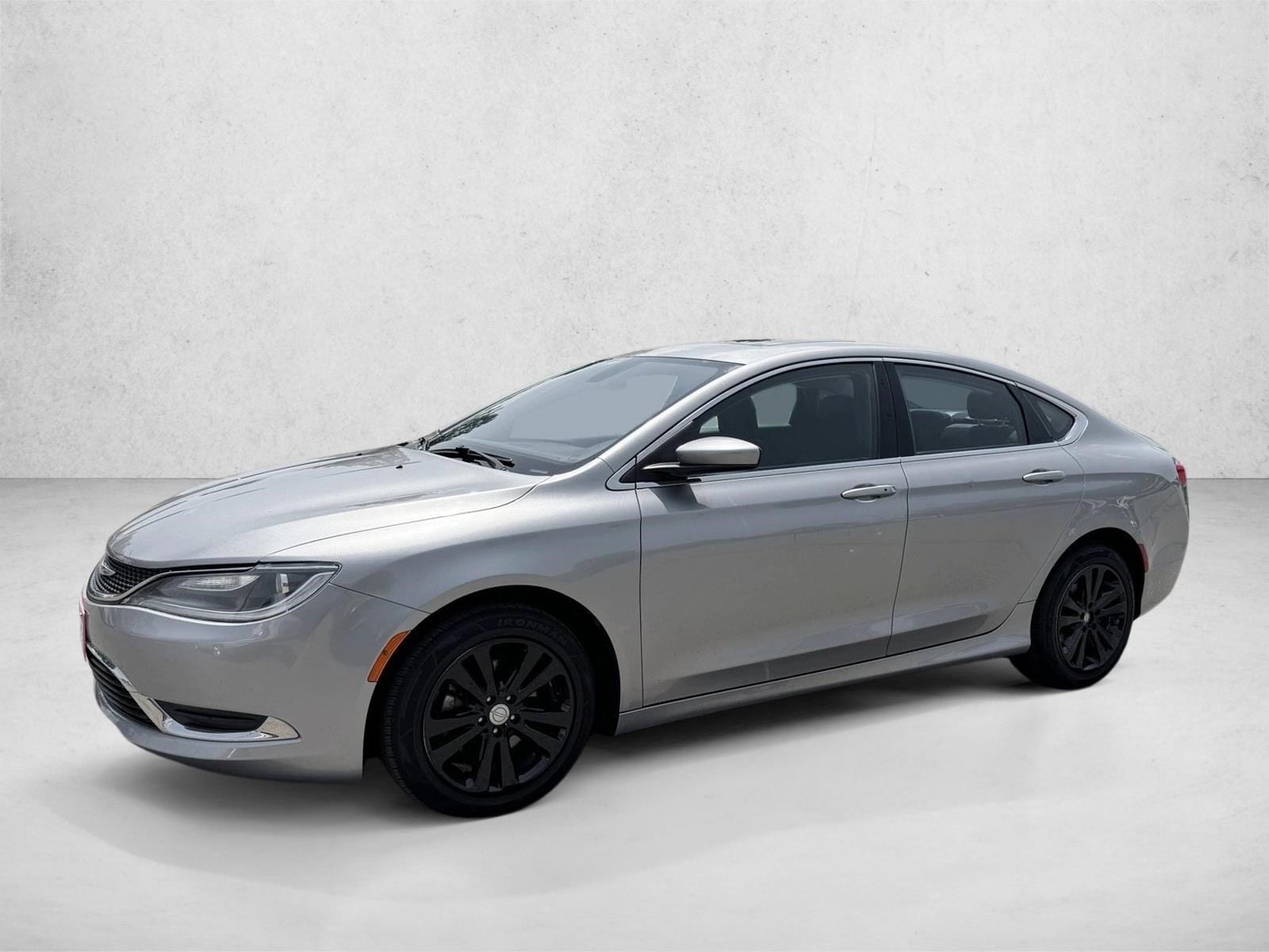 2016 Chrysler 200 Limited's photo