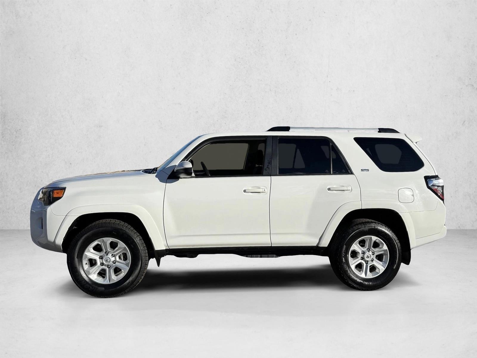 2024 Toyota 4Runner SR5 photo 4
