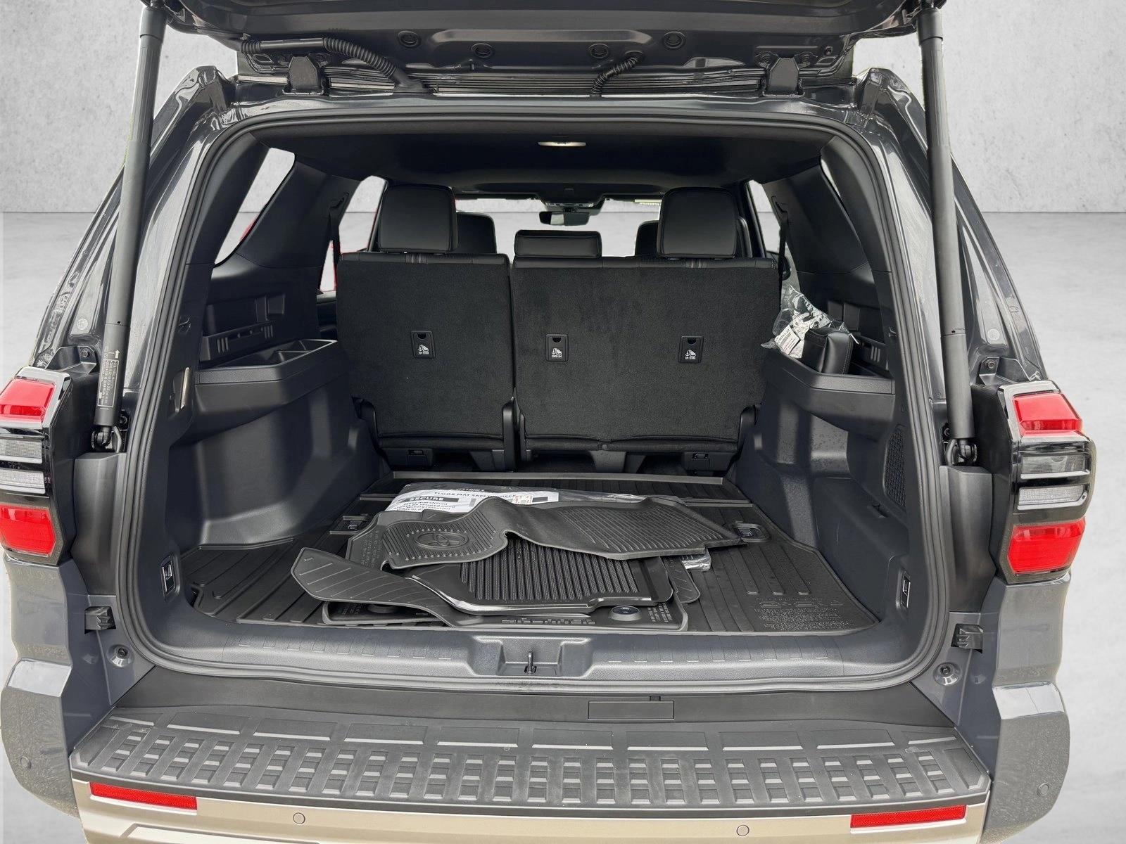 2025 Toyota 4Runner Limited - Photo 8