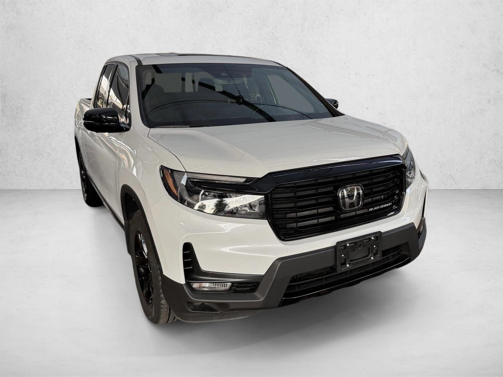 2021 Honda Ridgeline Black Edition photo 3