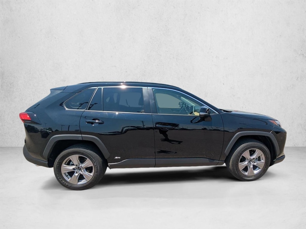 Used 2025 Toyota RAV4 Hybrid XLE SUV