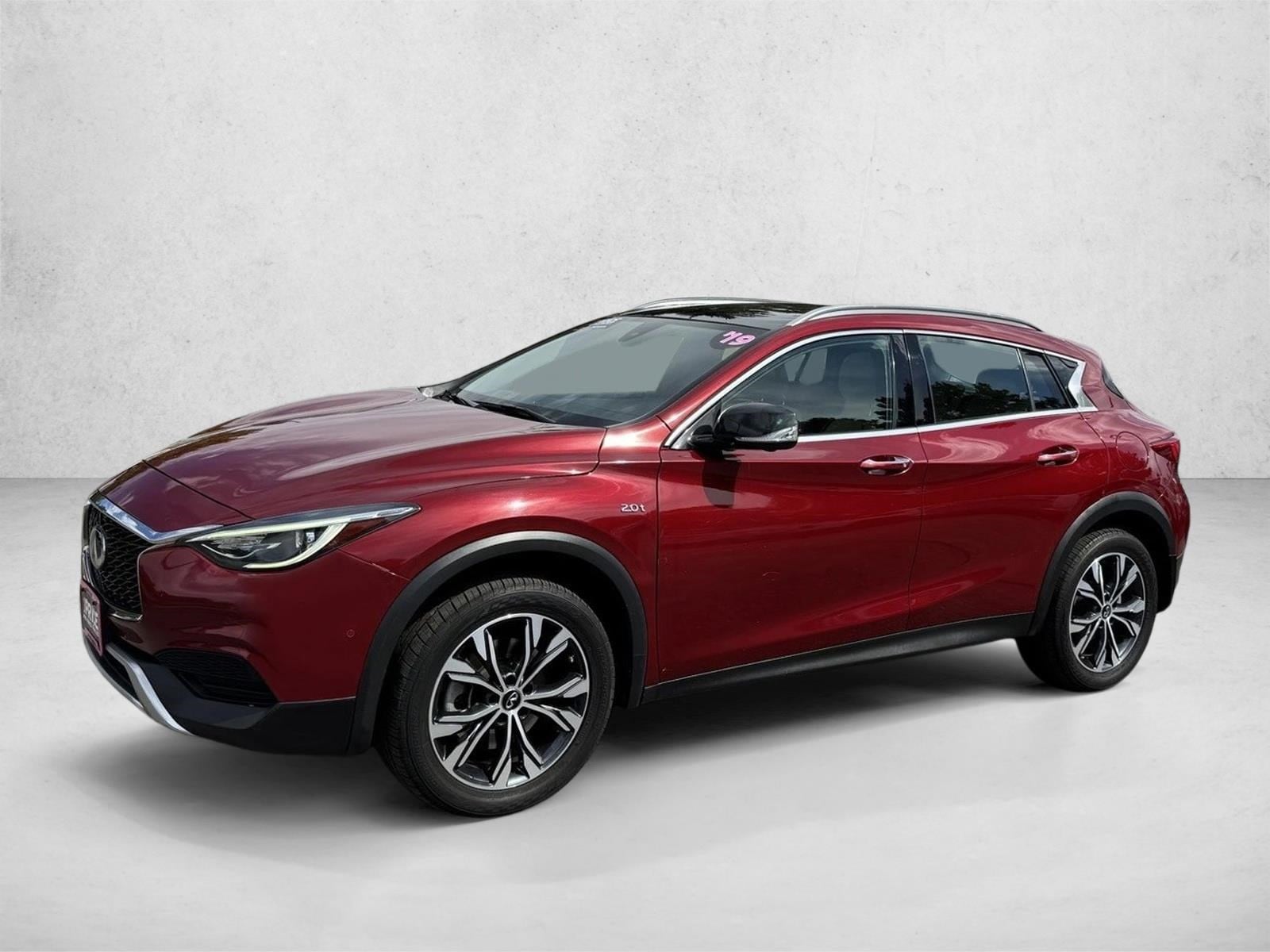 2019 INFINITI QX30's photo