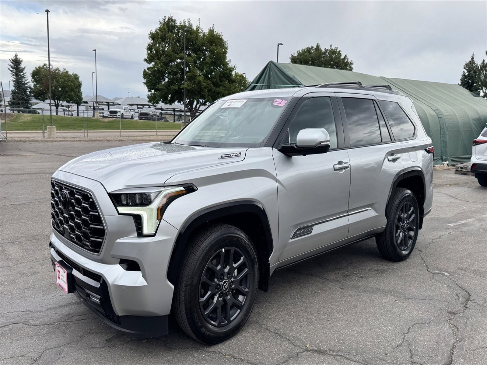 2025 Toyota Sequoia Platinum's photo