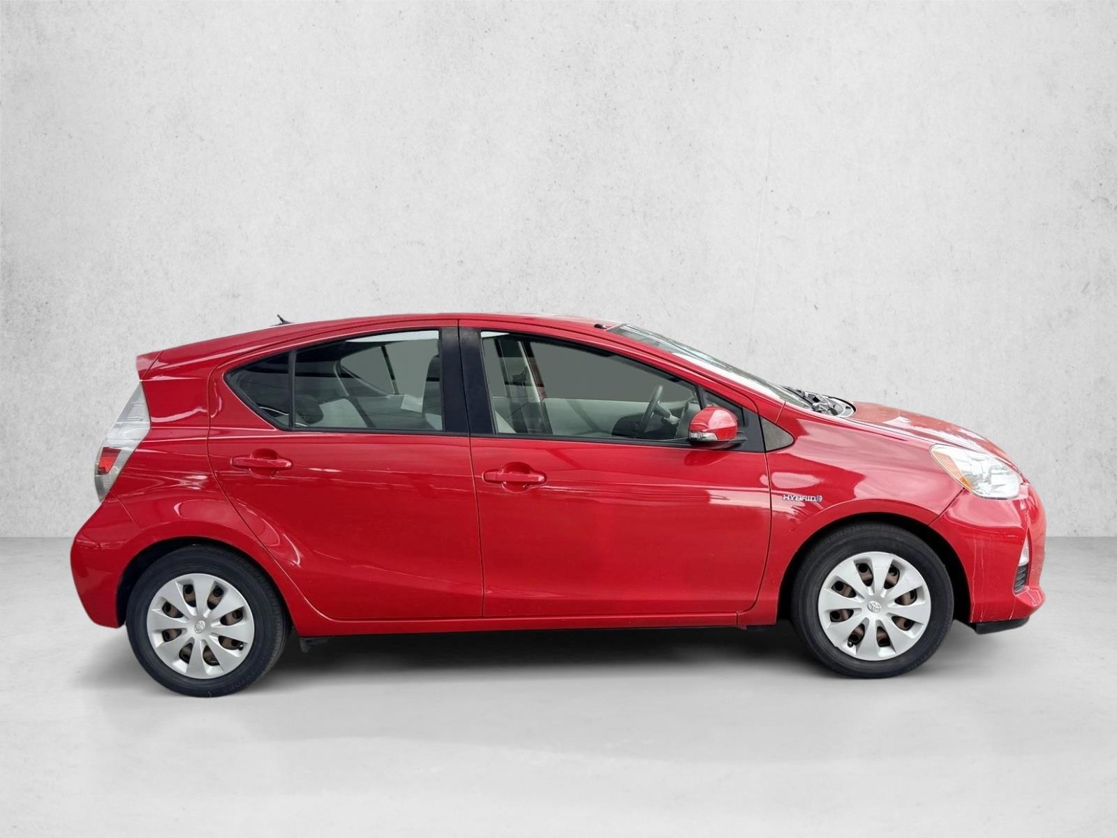 2012 Toyota Prius C One photo 4