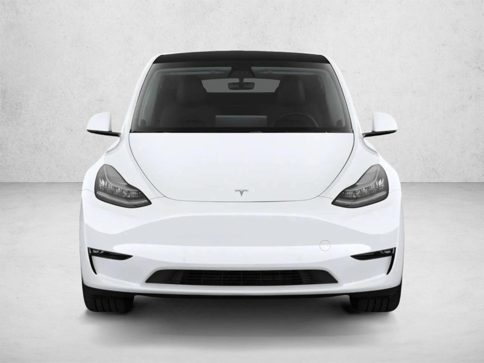 2024 Tesla Model Y Long Range photo 2