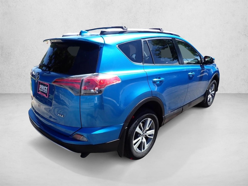 Used 2017 Toyota RAV4 XLE SUV