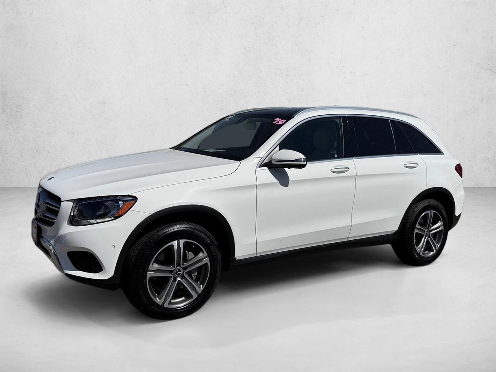 2019 Mercedes-Benz GLC GLC300 4MATIC's photo