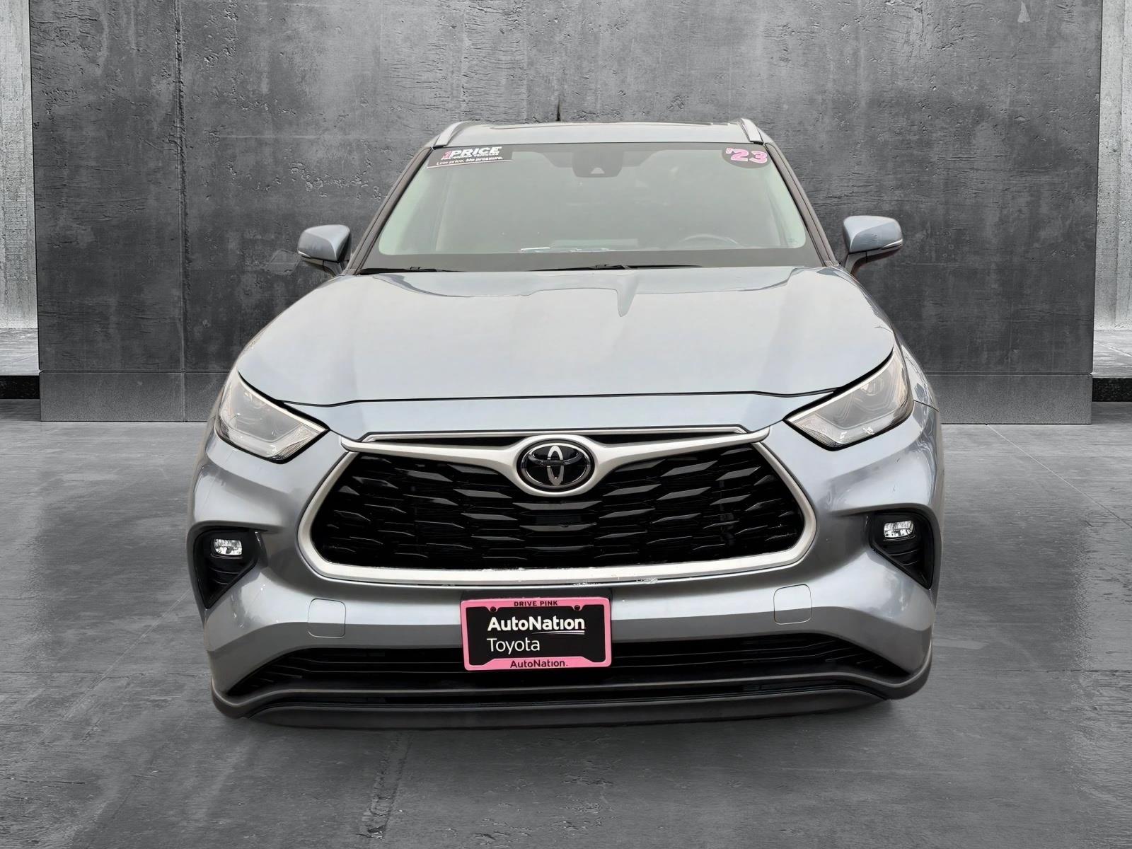 Used 2023 Toyota Highlander XLE with VIN 5TDKDRBH3PS511312 for sale in Centennial, CO