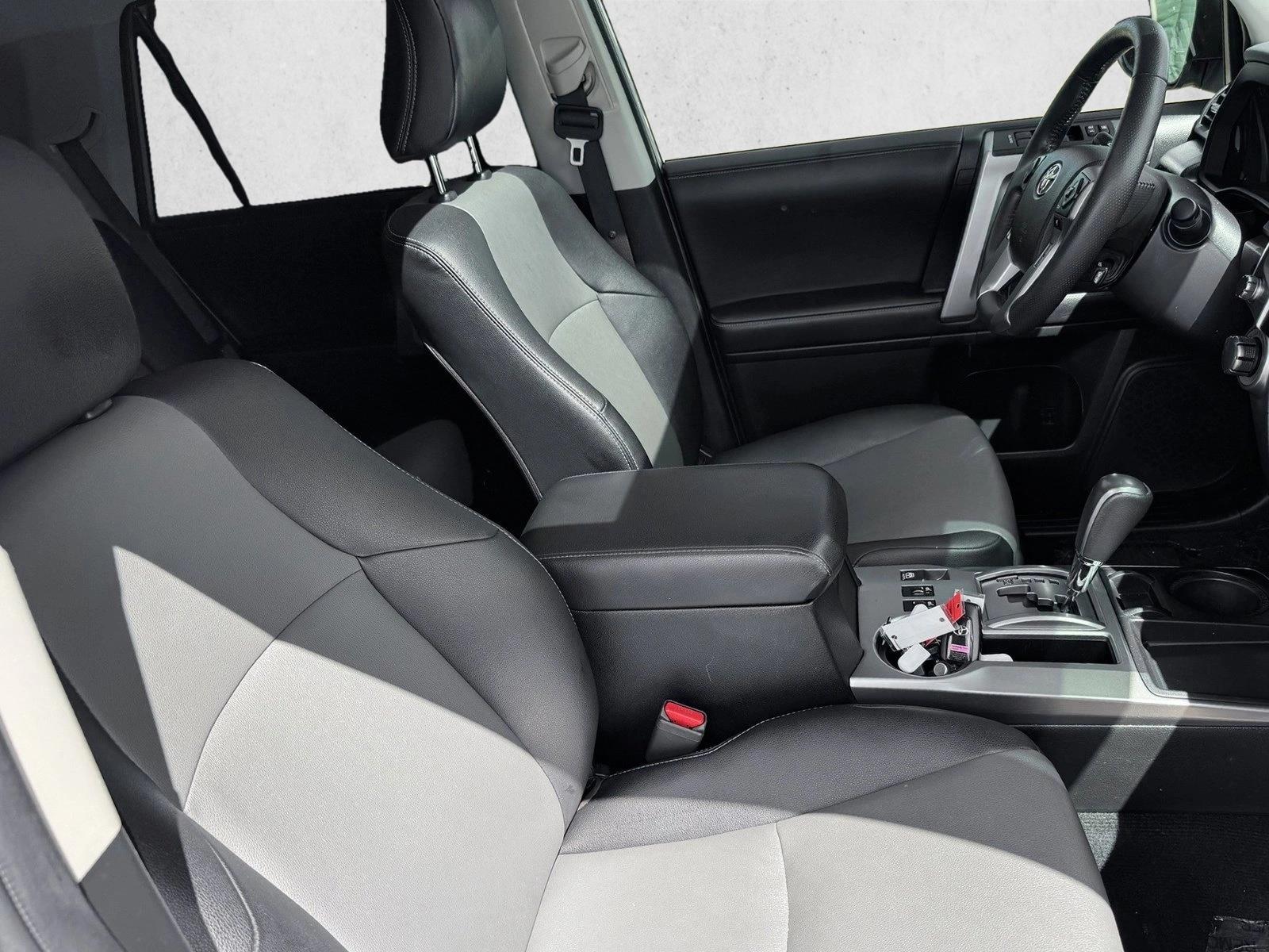 2022 Toyota 4Runner SR5 Premium - Photo 20