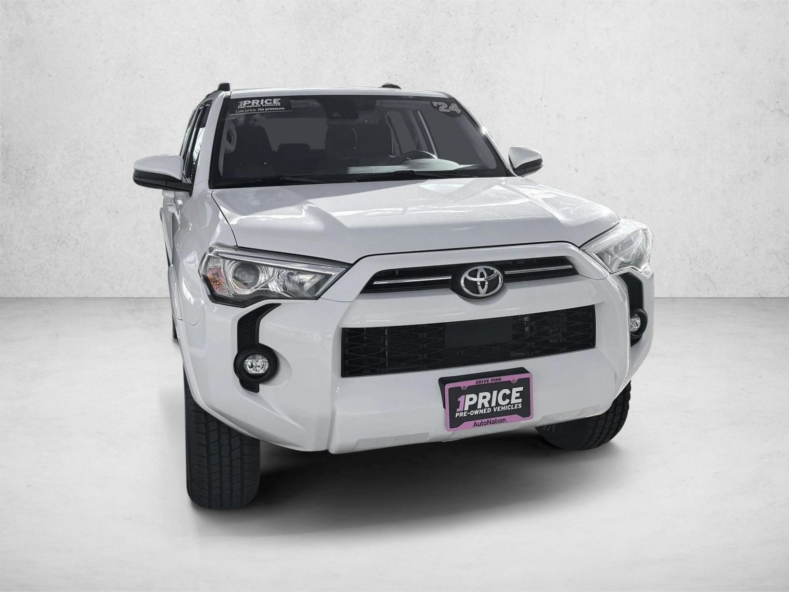 2024 Toyota 4Runner SR5 photo 3