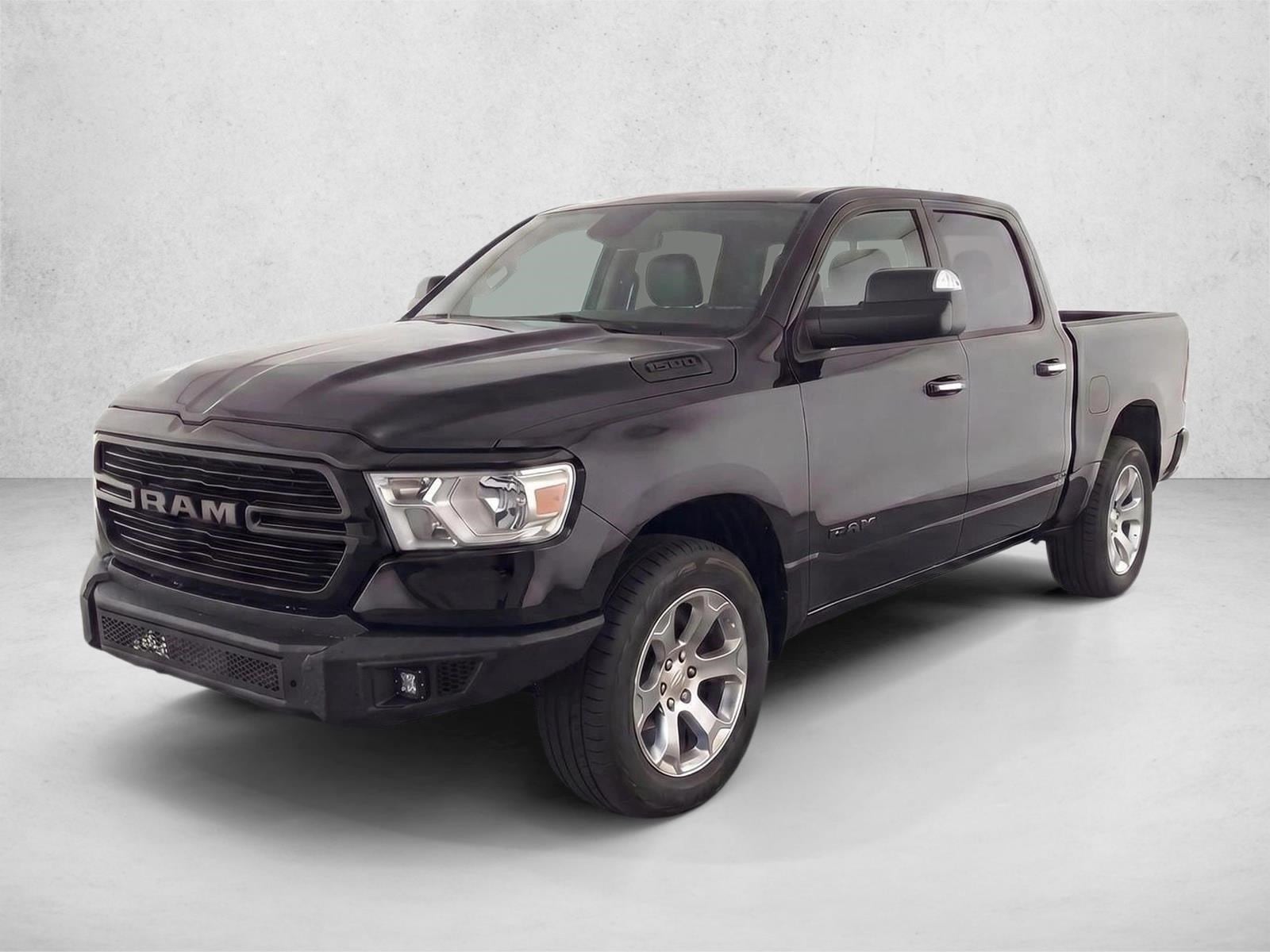 2019 RAM 1500 Big Horn/Lone Star 4x4 Crew Cab 5'7's photo