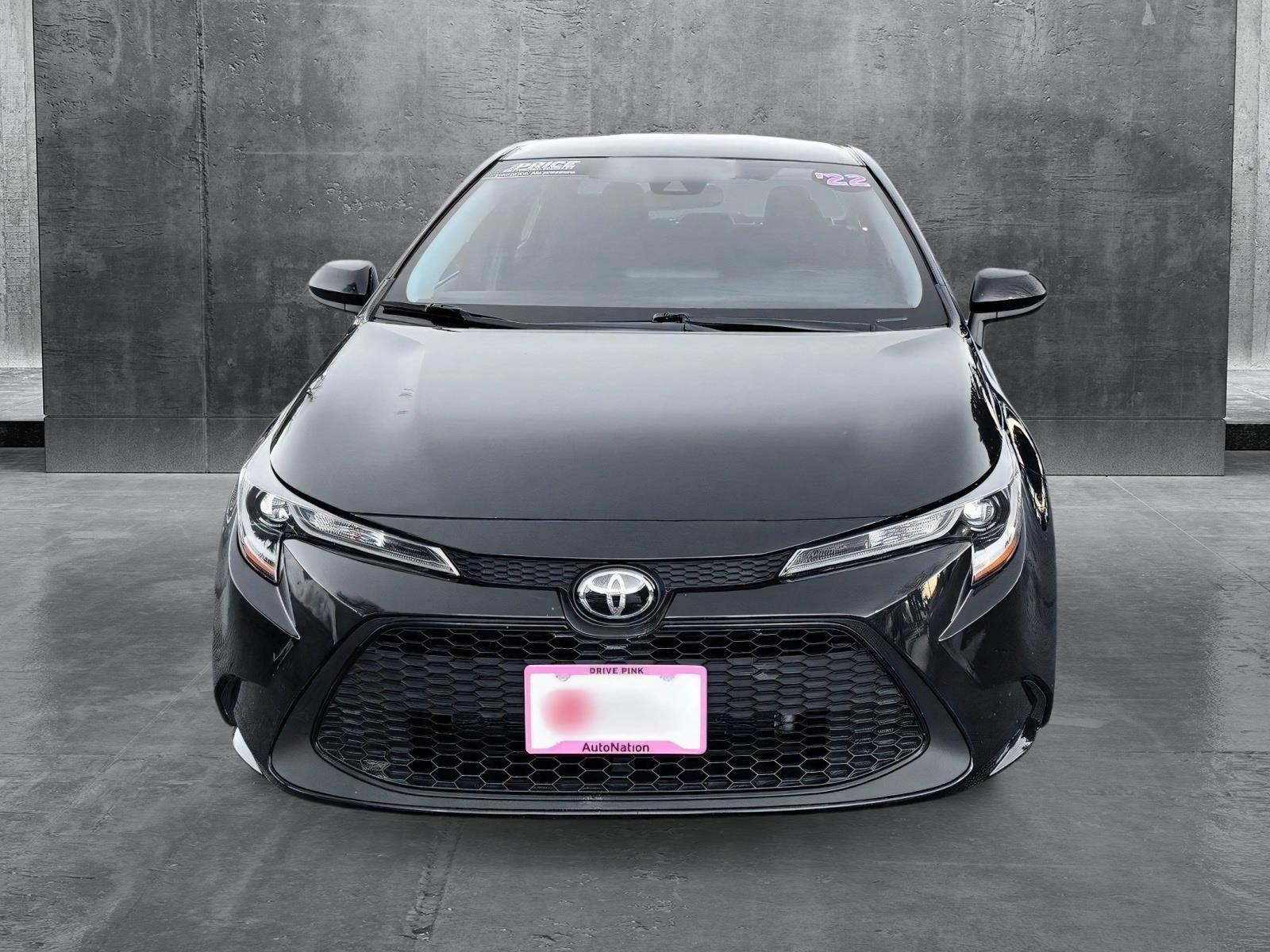 Used 2022 Toyota Corolla LE with VIN 5YFEPMAE3NP318517 for sale in Centennial, CO