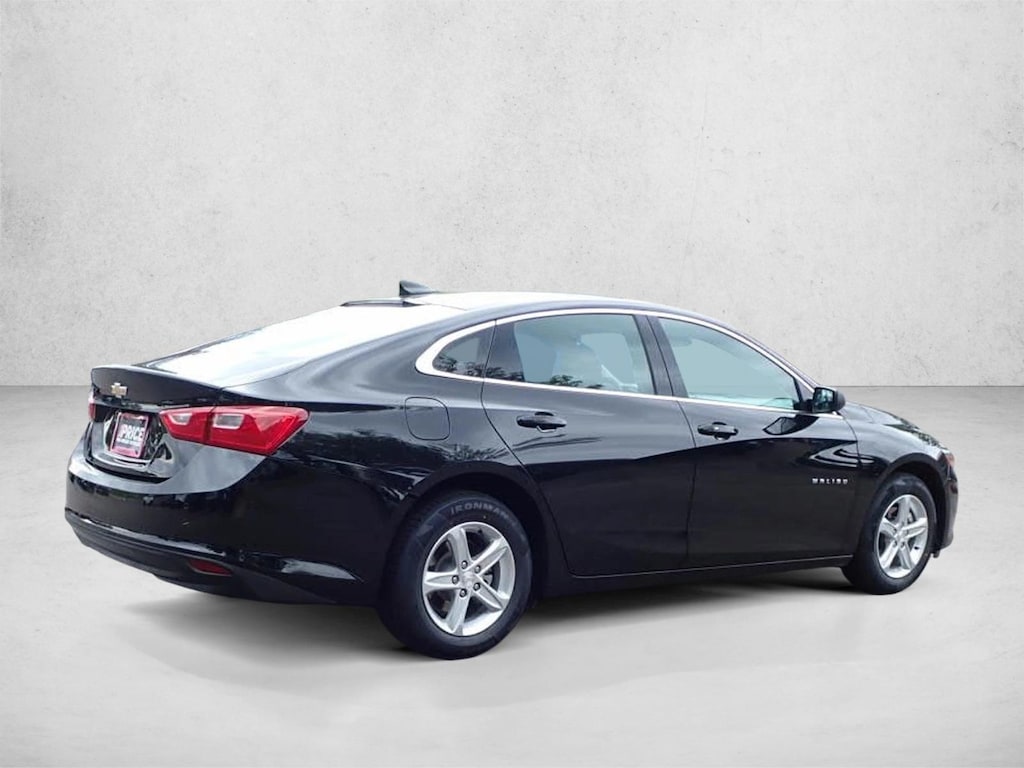 Used 2024 Chevrolet Malibu LS w/1LS Sedan