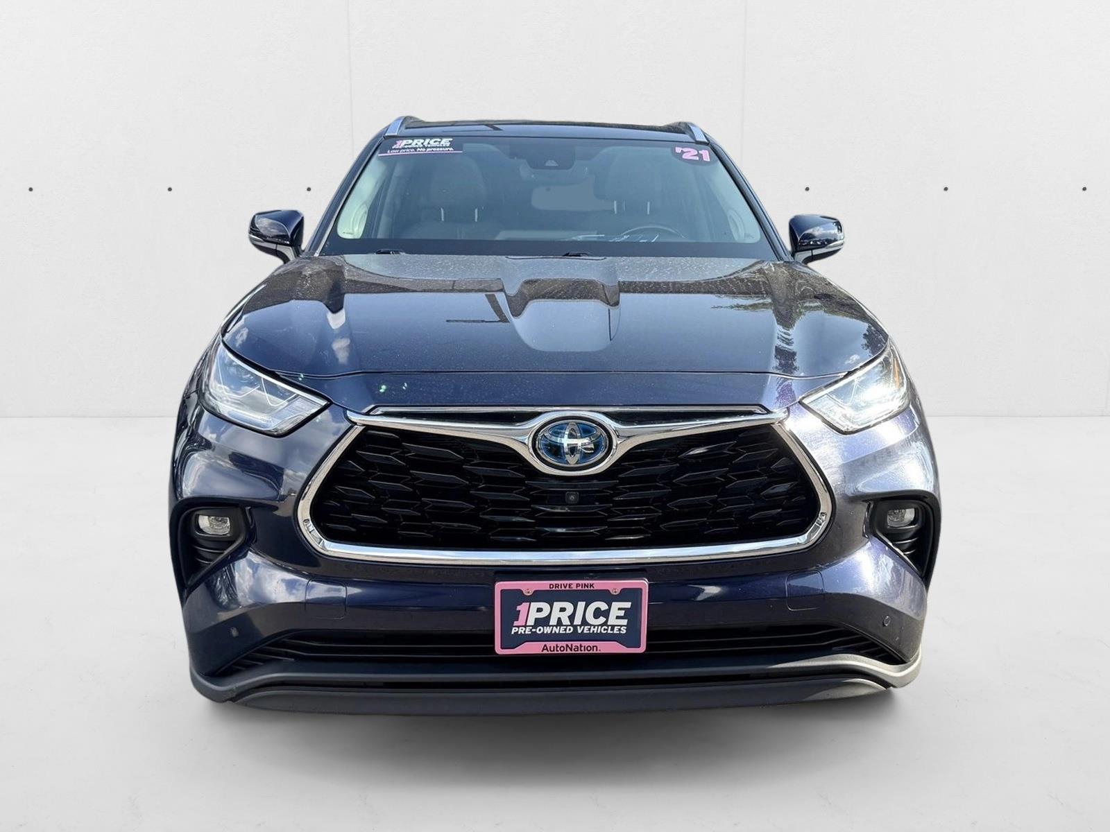 2021 Toyota Highlander Hybrid Limited photo 2