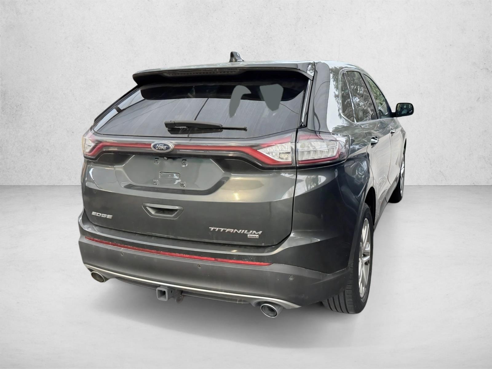 2015 Ford Edge Titanium photo 4