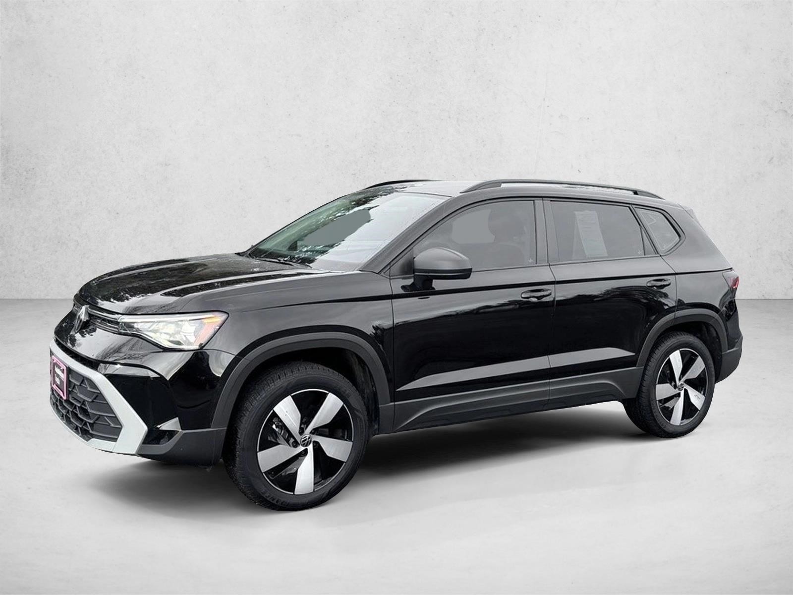 2025 Volkswagen Taos 1.5T S 4Motion's photo