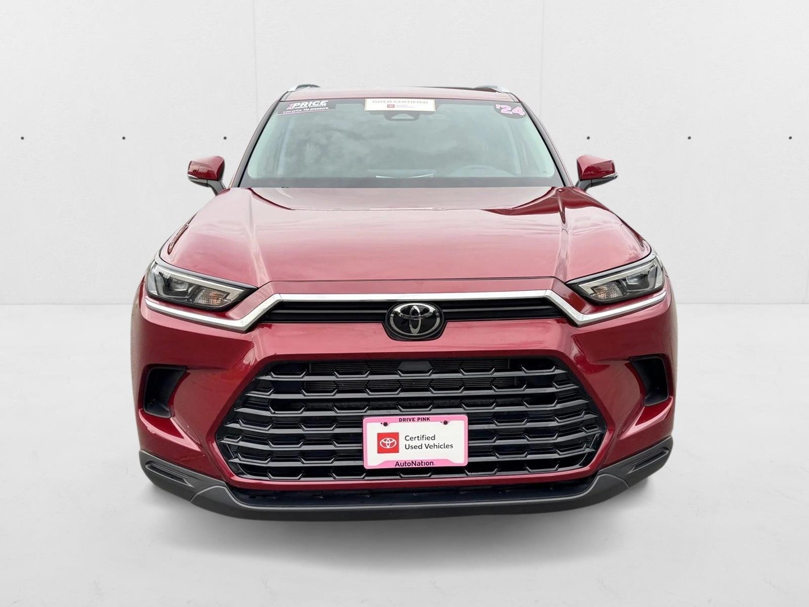 2024 Toyota Highlander Hybrid XLE photo 2