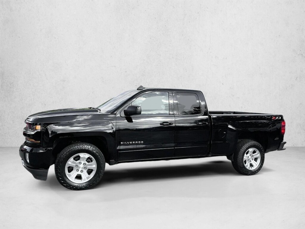 Used 2018 Chevrolet Silverado 1500 LT w/2LT Truck Double Cab