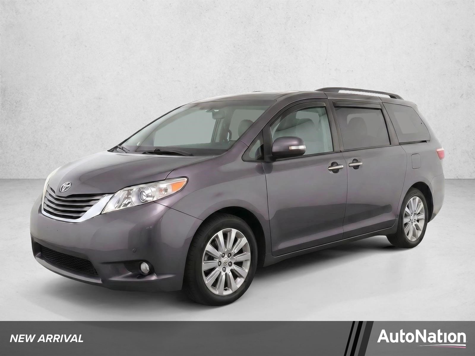 2015 Toyota Sienna Limited Premium V6 AWD 7-Passenger's photo