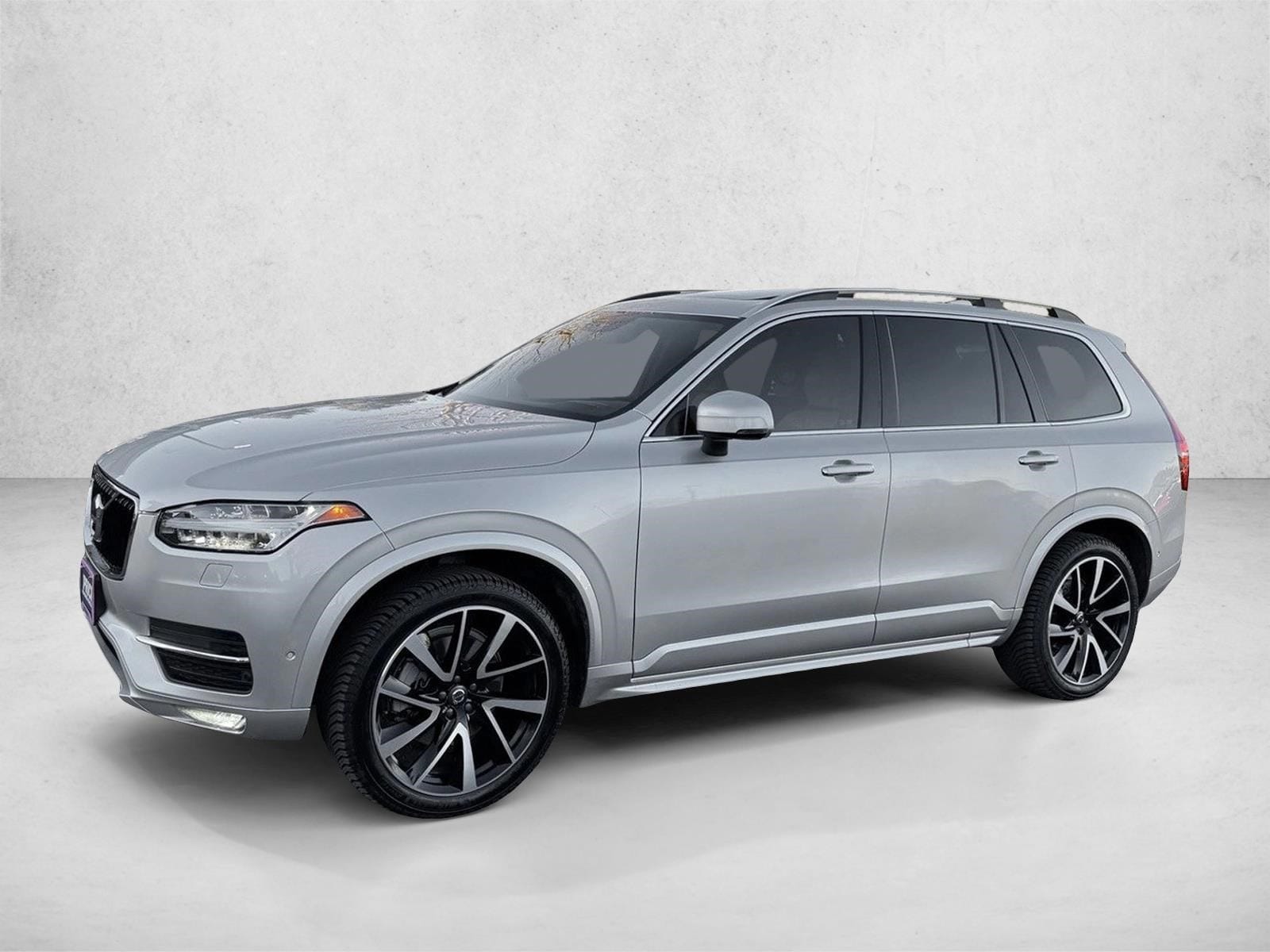 2019 Volvo XC90 T6 Momentum AWD's photo