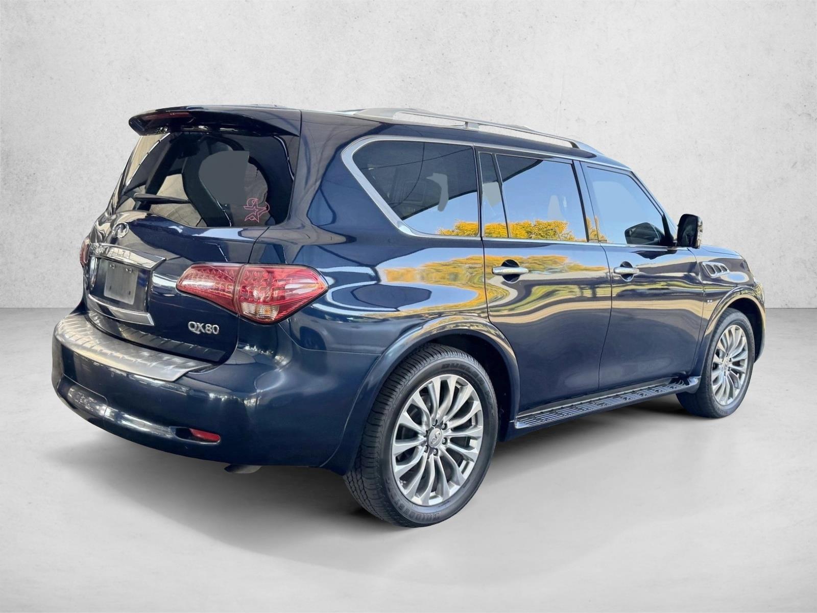 2016 Infiniti QX80 photo 3