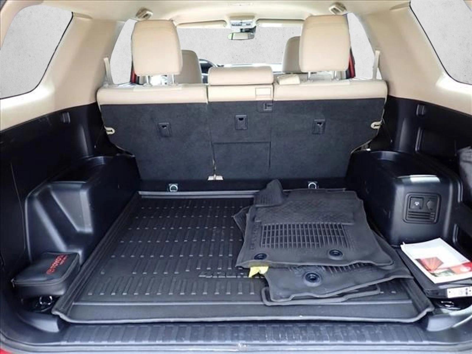 2022 Toyota 4Runner SR5 Premium - Photo 9