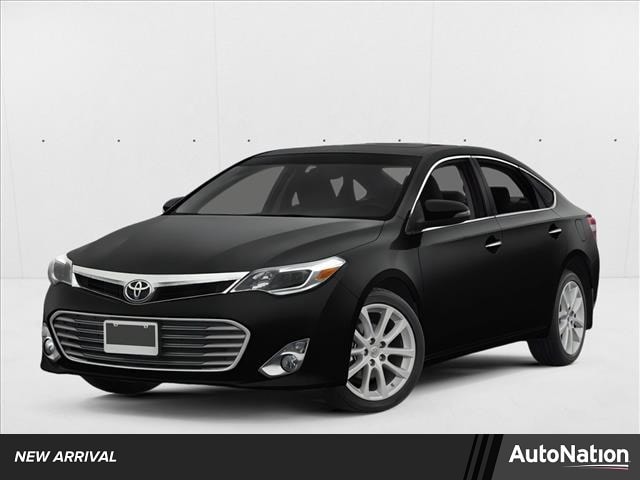 2013 Toyota Avalon Limited's photo
