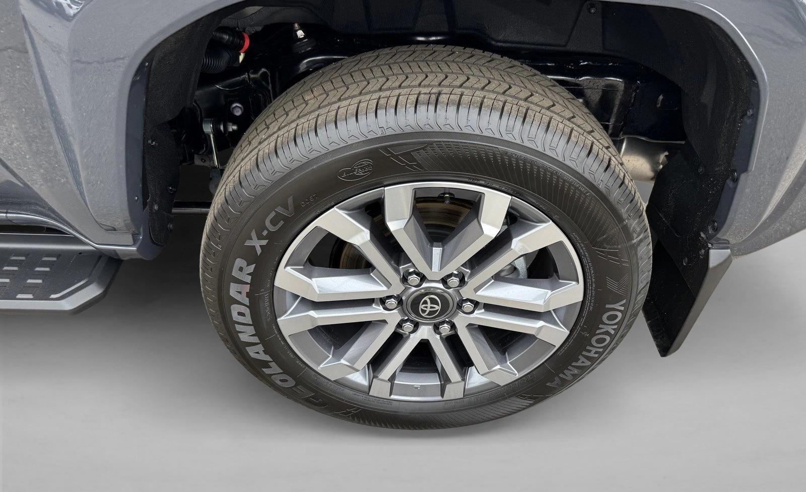 2025 Toyota 4Runner Limited - Photo 9