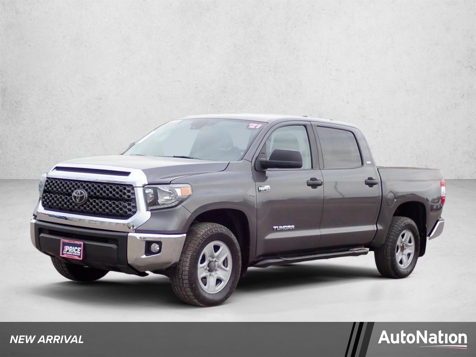 2021 Toyota Tundra SR5 5.7L 4WD Crew Max Short Bed's photo