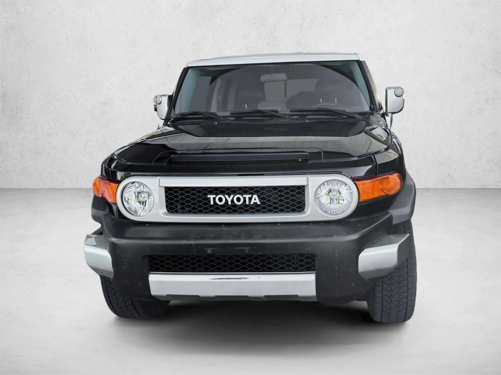 2007 Toyota FJ Cruiser Base photo 2