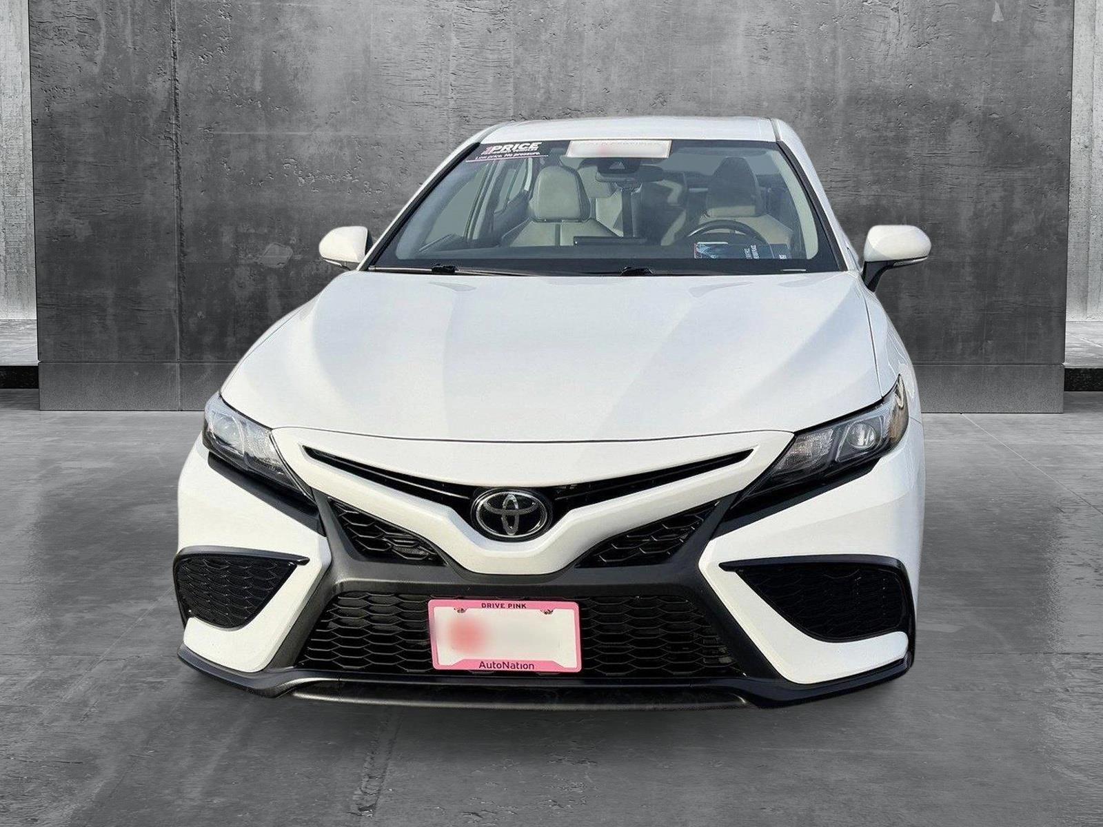 Used 2022 Toyota Camry SE with VIN 4T1G11AK5NU644736 for sale in Centennial, CO