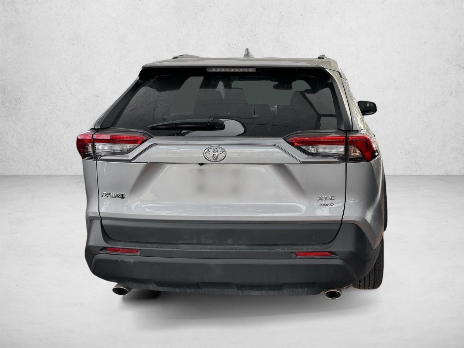 2024 Toyota RAV4 XLE photo 4